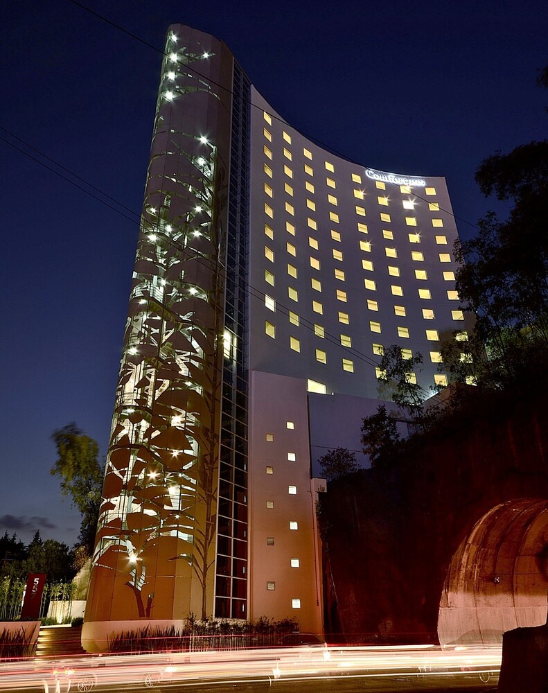 Hotel Front - Evening/Night