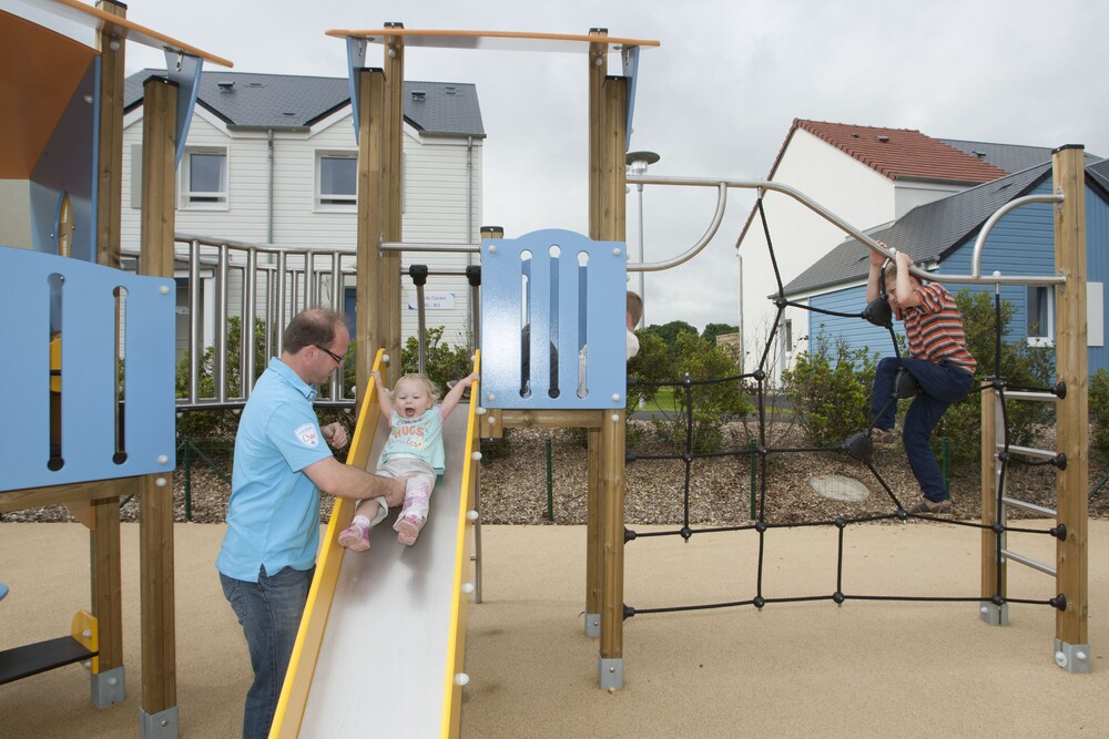 Childrens Play Area - Outdoor