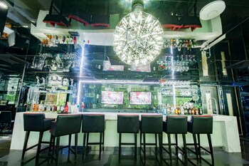 Hotel Bar