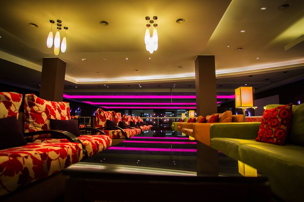 Hotel Lounge