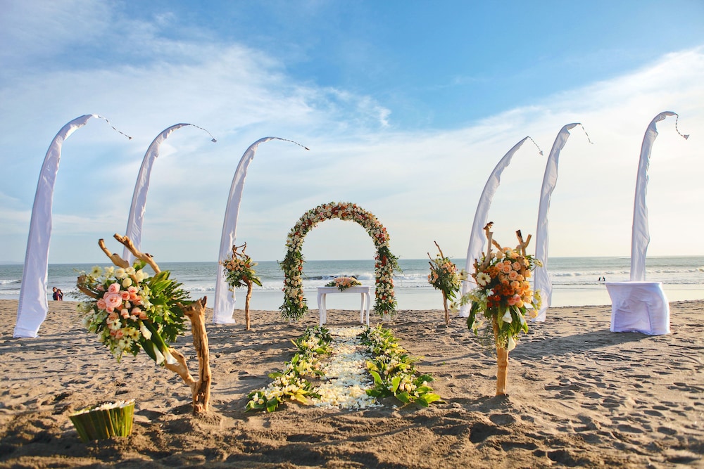 Beach/Ocean View