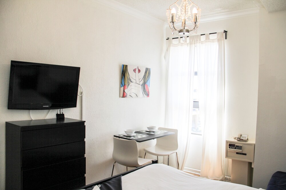 XXX Deluxe Studio, 1 Double Bed, Ocean View - Guestroom