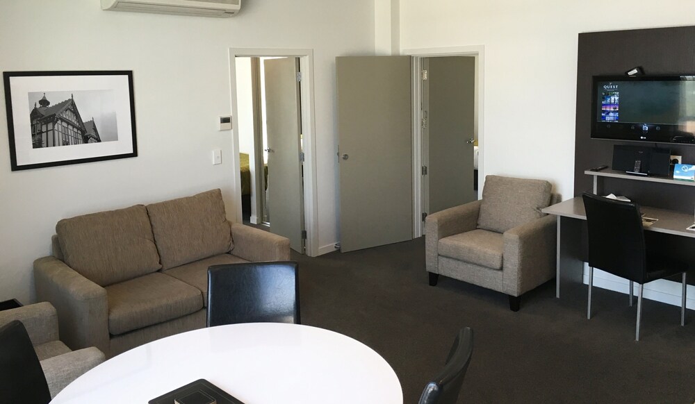 Executive Apartment, 2 Bedrooms - Guestroom