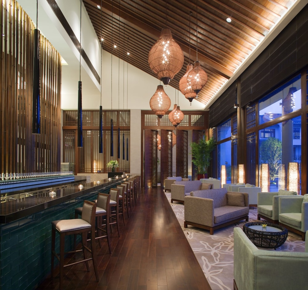 Hotel Lounge