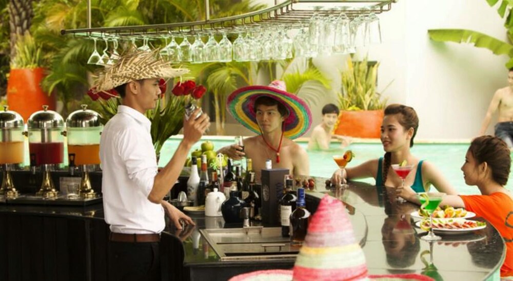 Poolside Bar