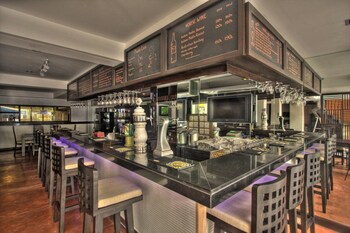 Hotel Bar