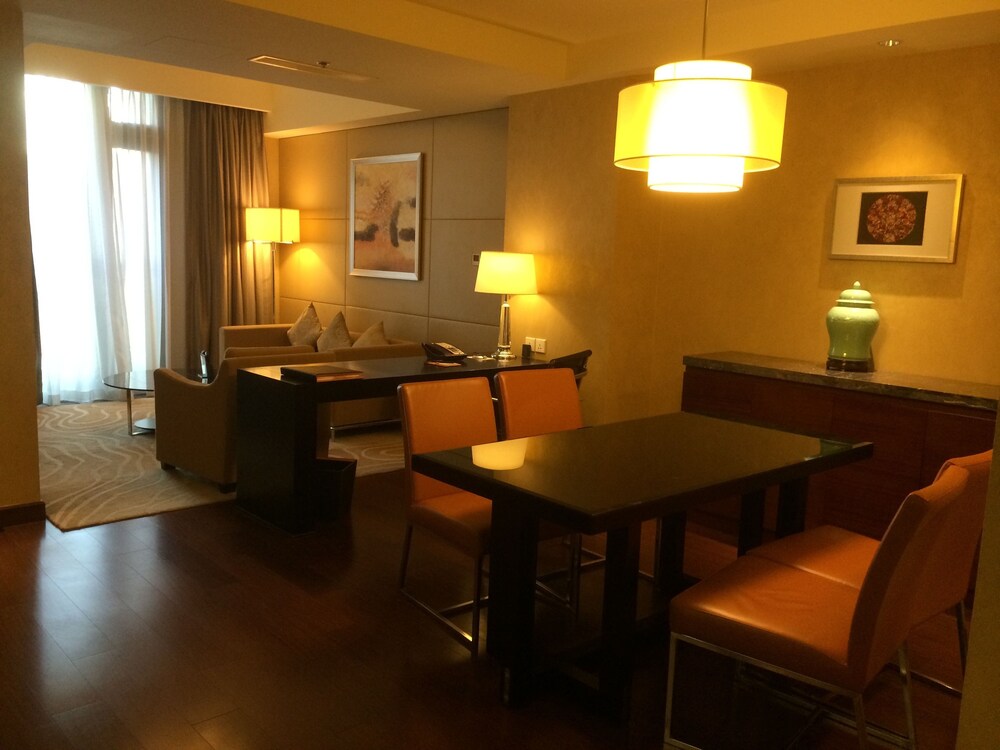 Deluxe Apartment, 1 Bedroom - Guestroom