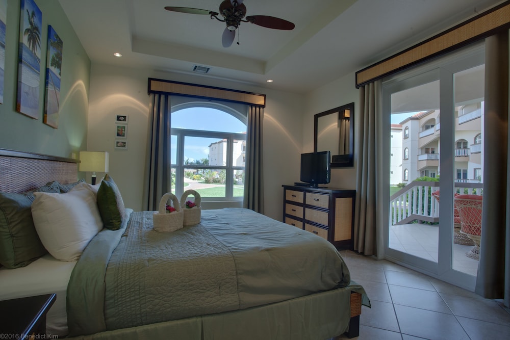 Superior Condo, 1 Bedroom - Guestroom