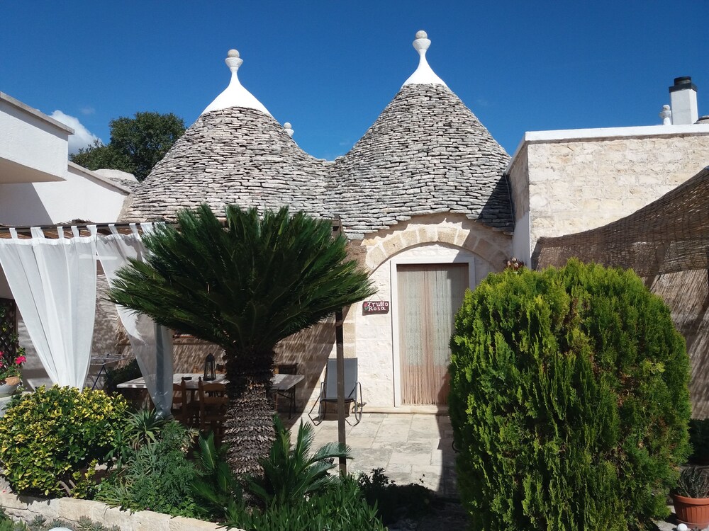 Traditional Apartment for 5 people - Hotel Front