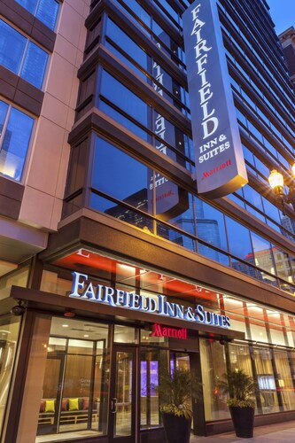 Fairfield Inn & Suites Chicago Downtown/River North