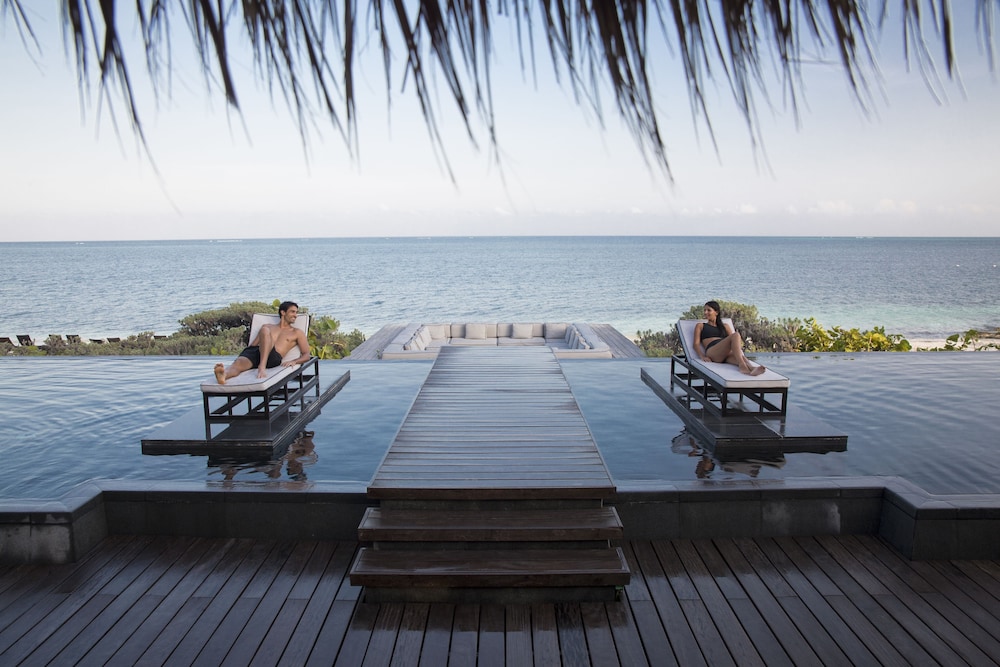 Infinity Pool