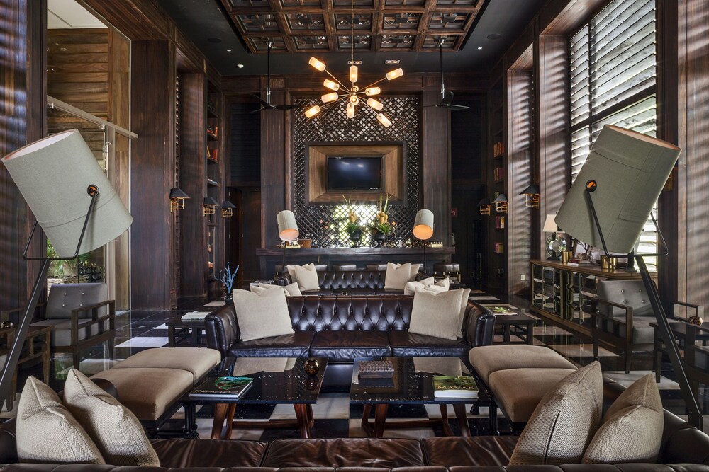 Hotel Bar
