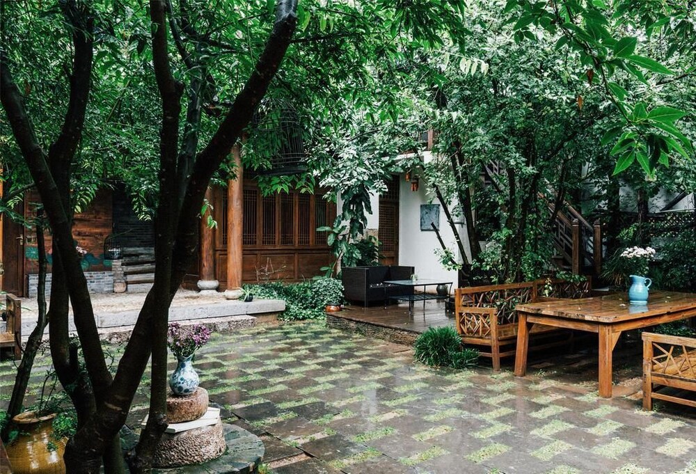 Courtyard View