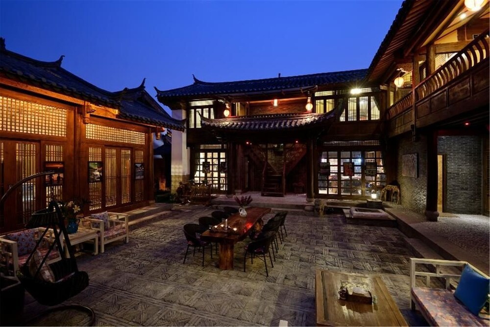 Courtyard View