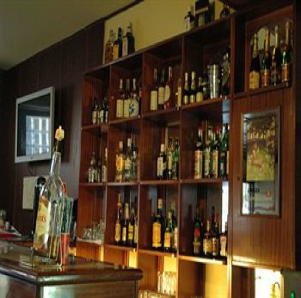 Hotel Bar