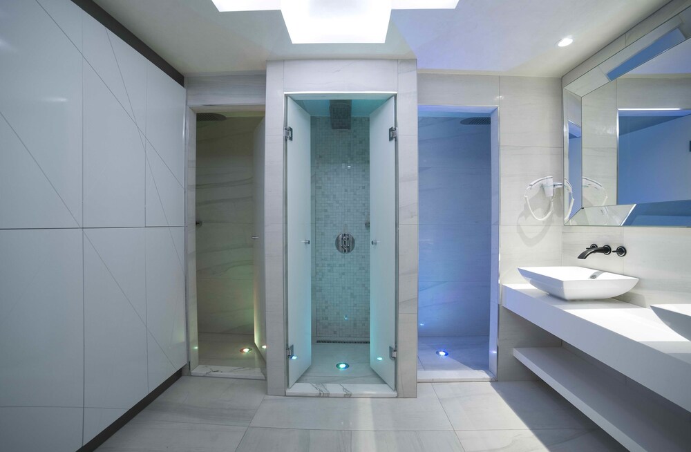 Vichy Shower