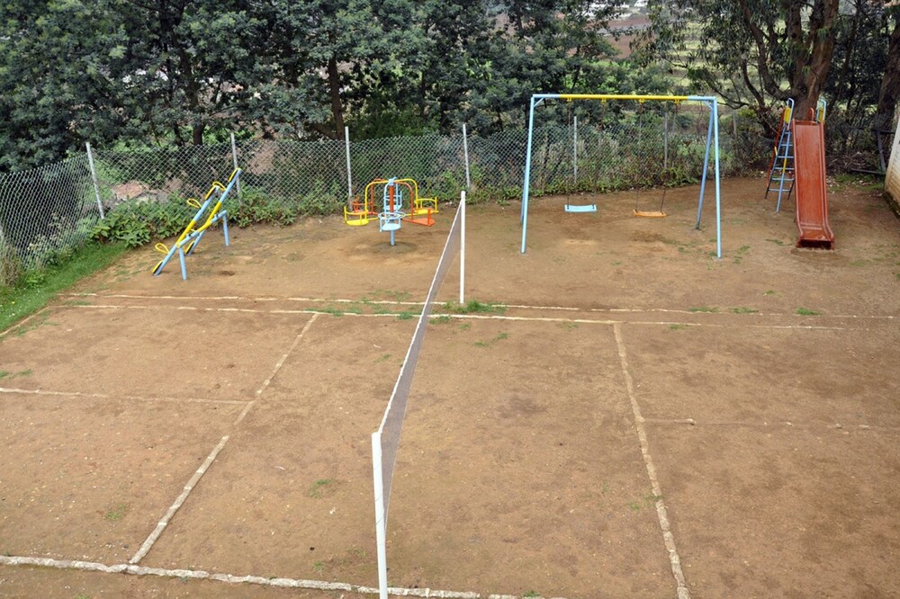 Childrens Play Area - Outdoor