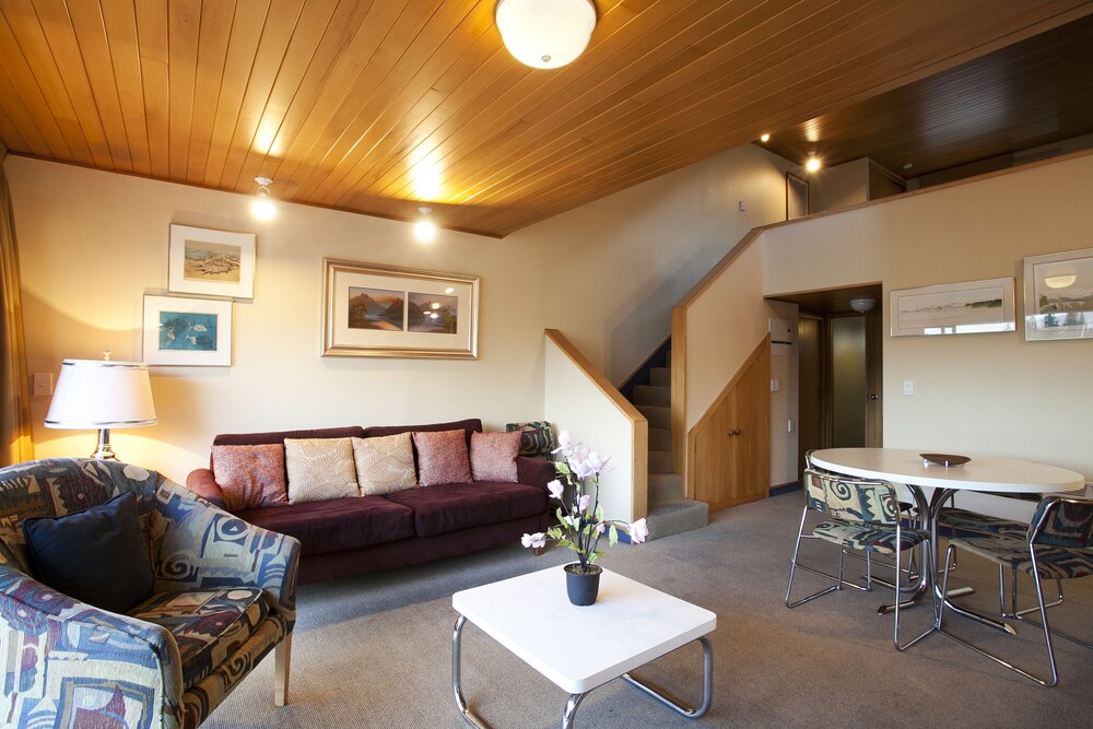 Three Bedroom Apartment - Guestroom