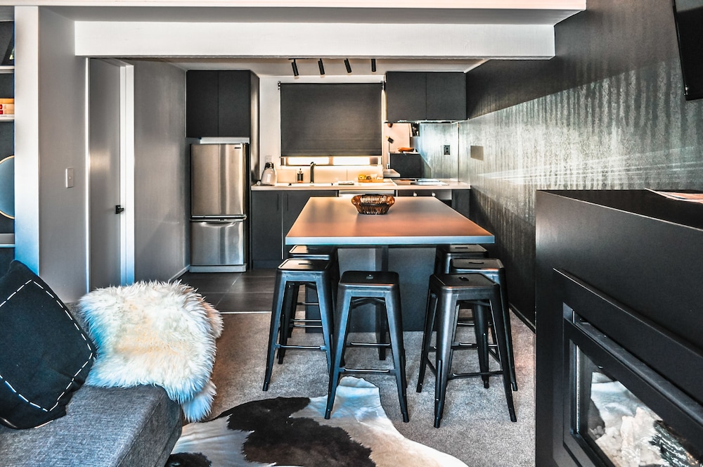 Premium Three Bedroom Apartment - Living Area