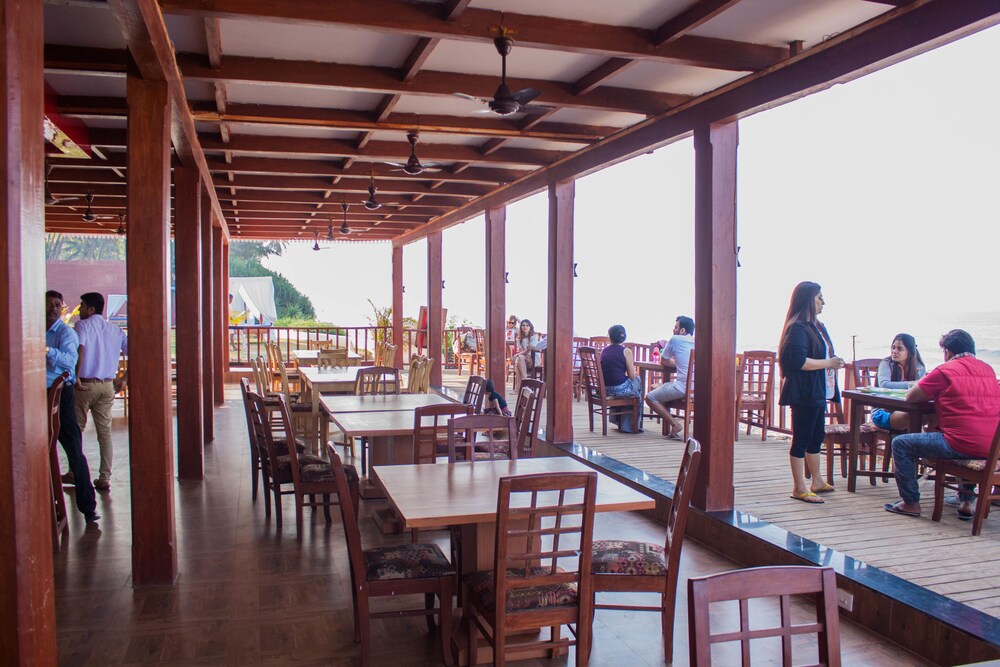 Food Court
