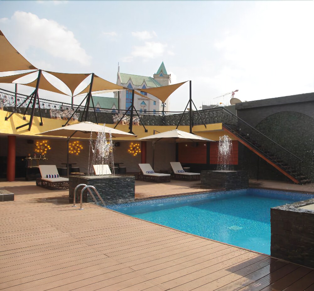 Rooftop Pool