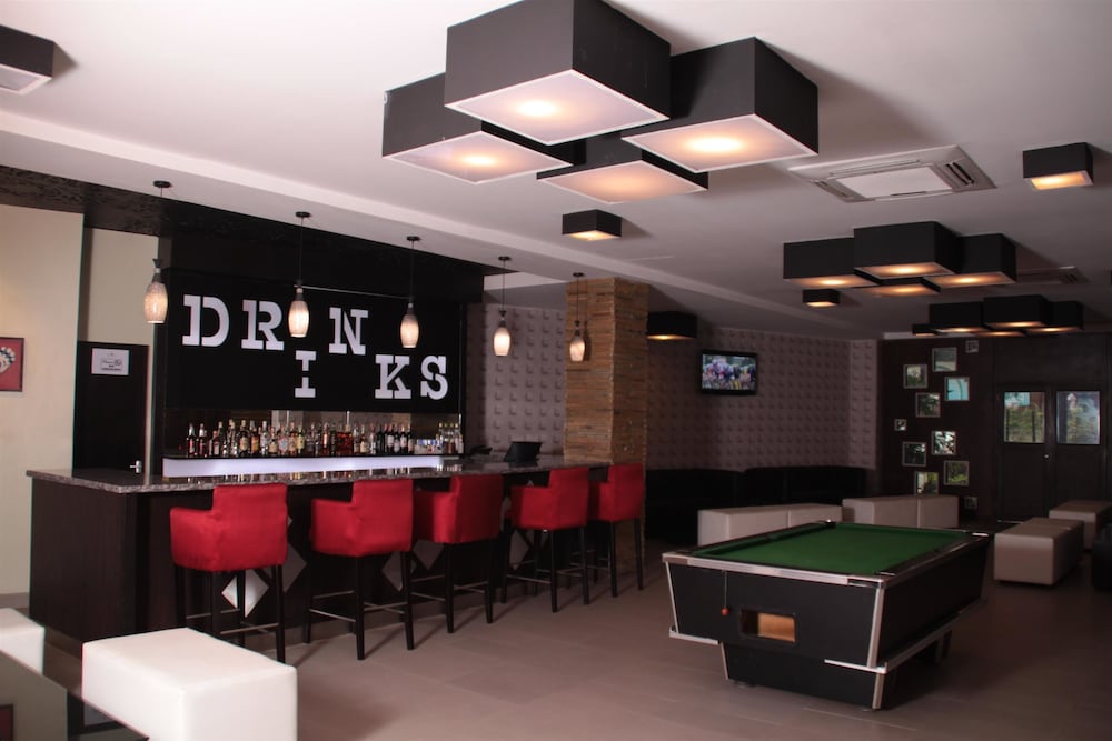 Hotel Bar