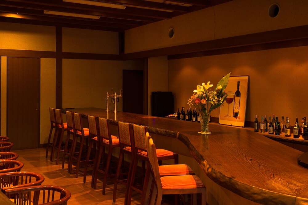 Hotel Bar