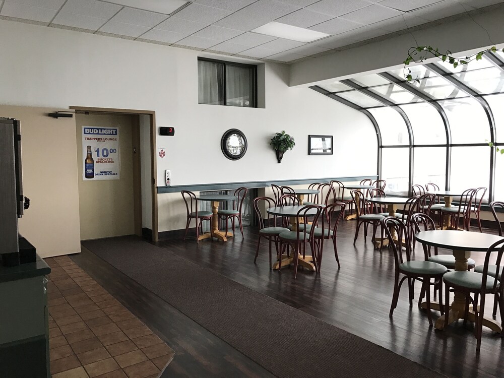 Food Court