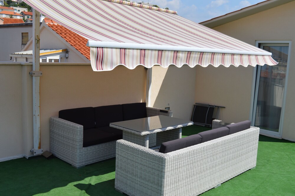 ห้องพัก (เพนท์เฮาส์, 1 ห้องนอน, ระเบียง (Apartment with castle view))