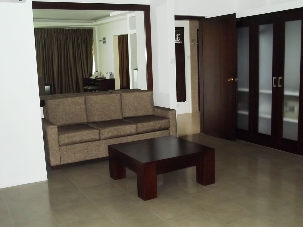 Guestroom