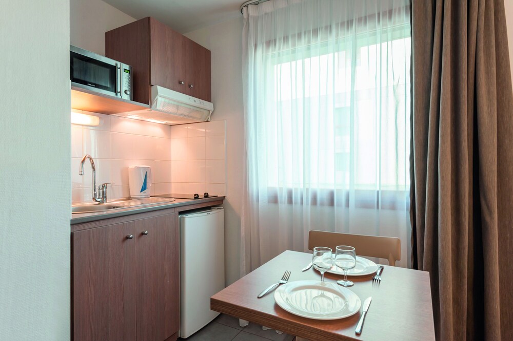 In-Room Kitchenette