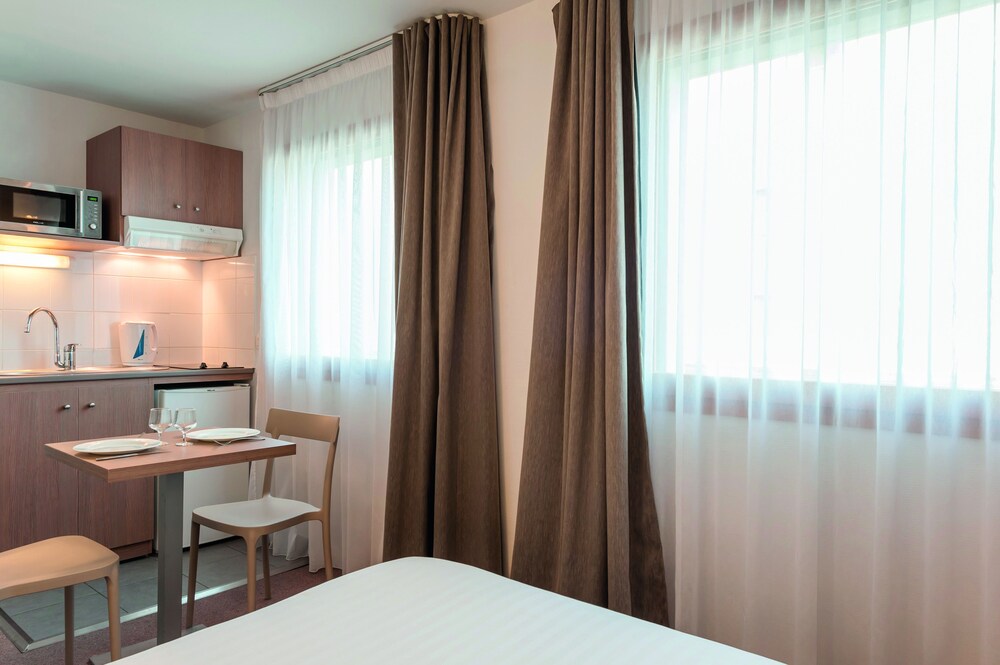 Studio, 2 Single Beds - Guestroom