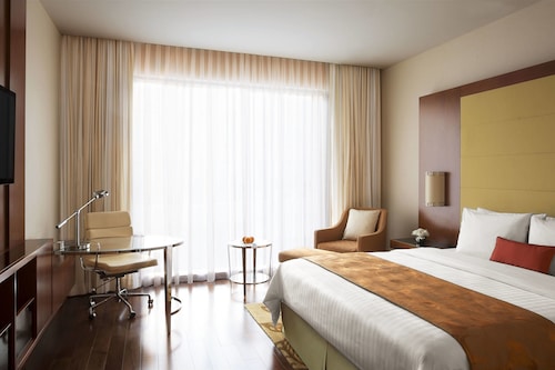 Courtyard by Marriott Kochi Airport