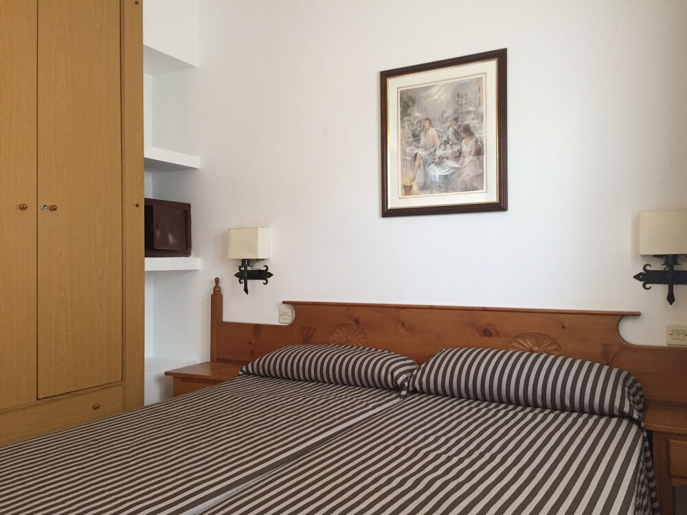 Family Apartment - Guestroom