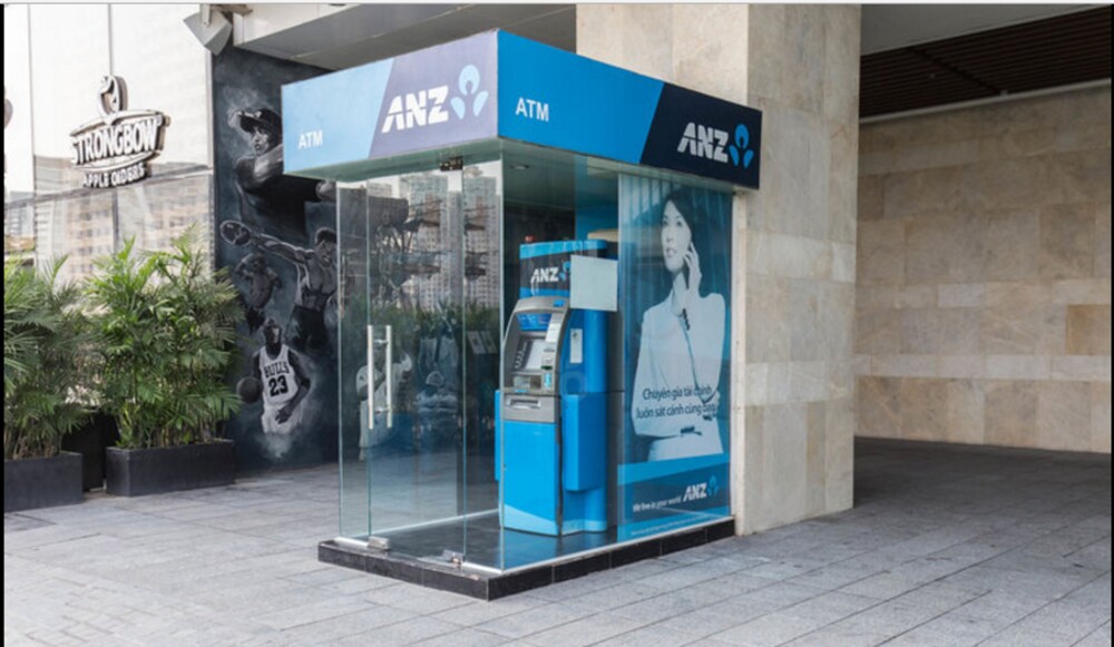 ATM/은행(시설 내)