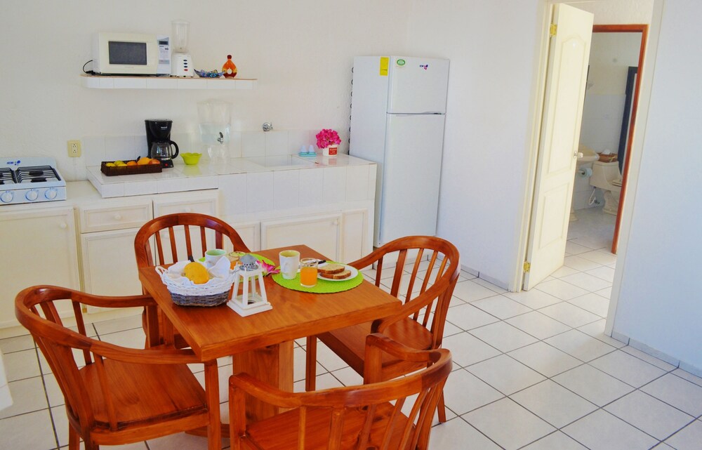 Economy Apartment, 1 Bedroom, Kitchen, City View - In-Room Kitchen