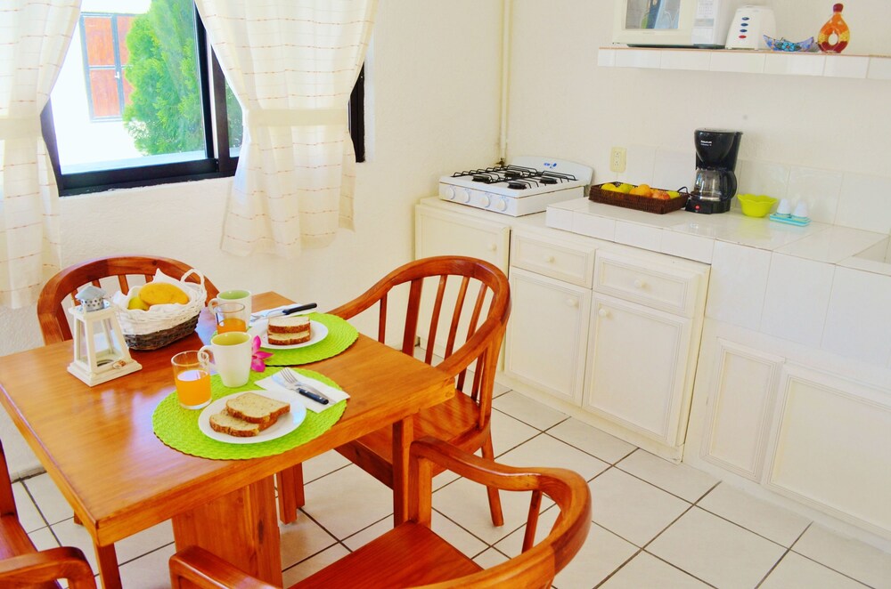Economy Apartment, 1 Bedroom, Kitchen, City View - In-Room Kitchen