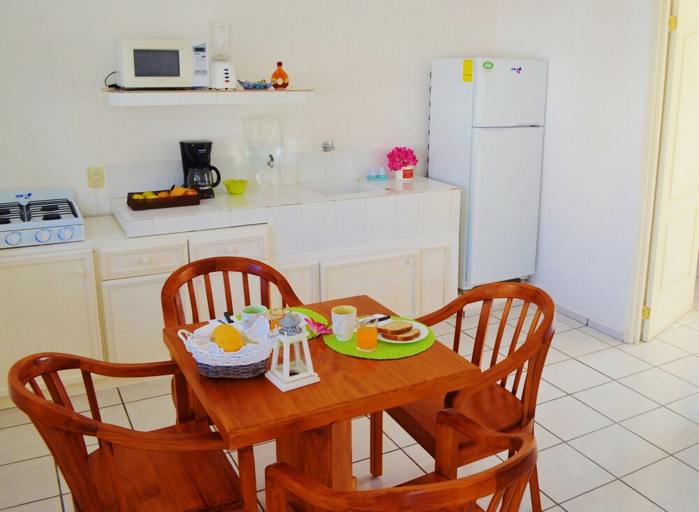 Economy Apartment, 1 Bedroom, Kitchen, City View - In-Room Kitchen