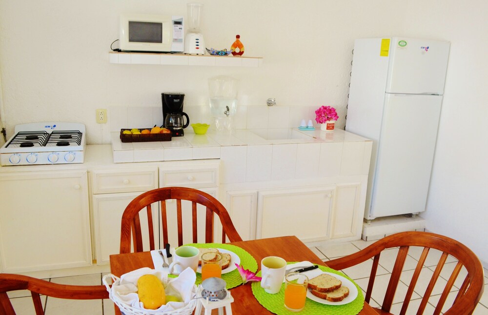 Economy Apartment, 1 Bedroom, Kitchen, City View - In-Room Kitchen