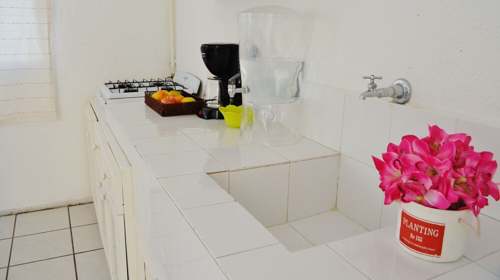 Economy Apartment, 1 Bedroom, Kitchen, City View - In-Room Kitchen