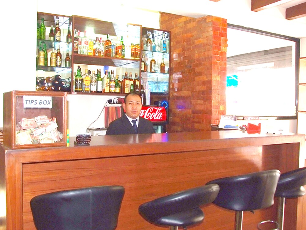 Hotel Bar