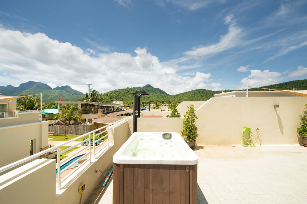 Jetted Tub