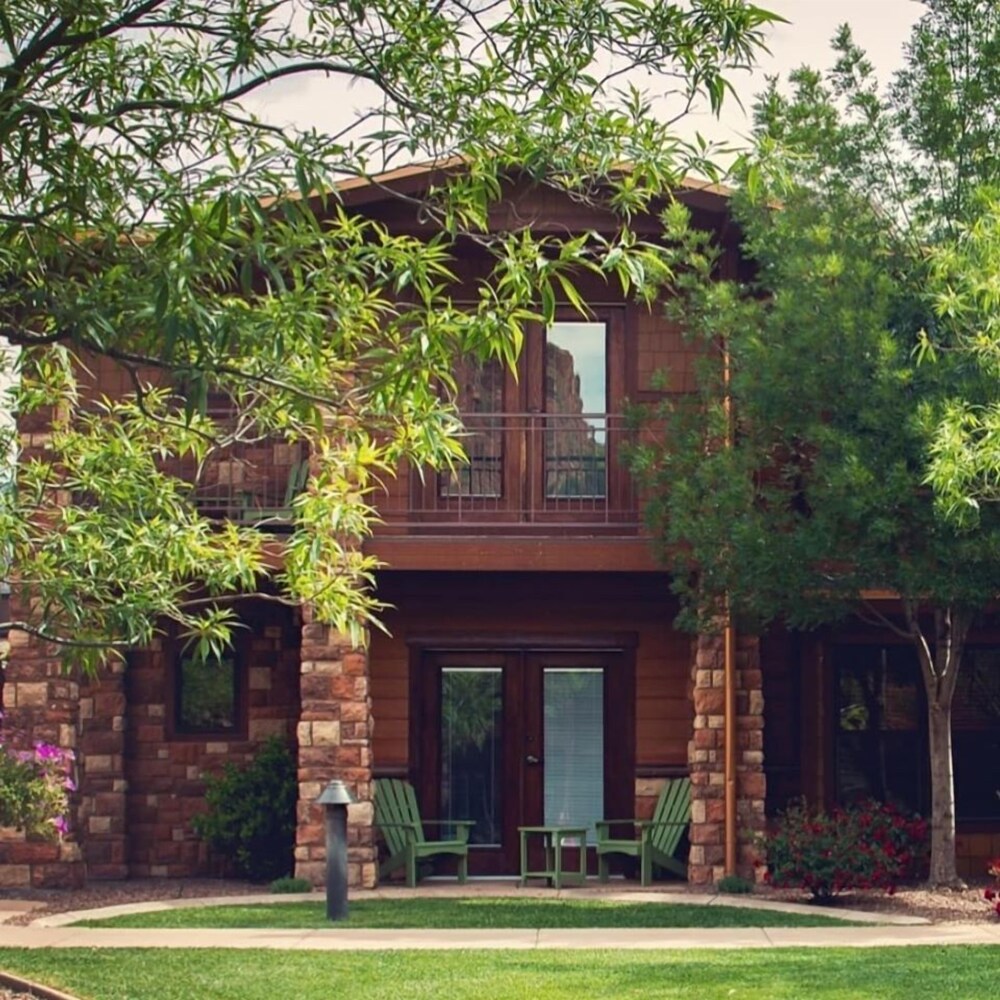 Courtyard View