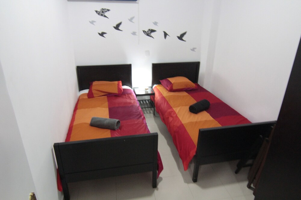 Two bedroom apartment ( 6 adults)- Calle Mayor 1 - Guestroom