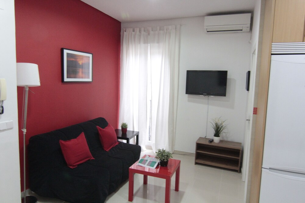 Two bedroom apartment ( 6 adults)- Calle Mayor 1 - Living Room