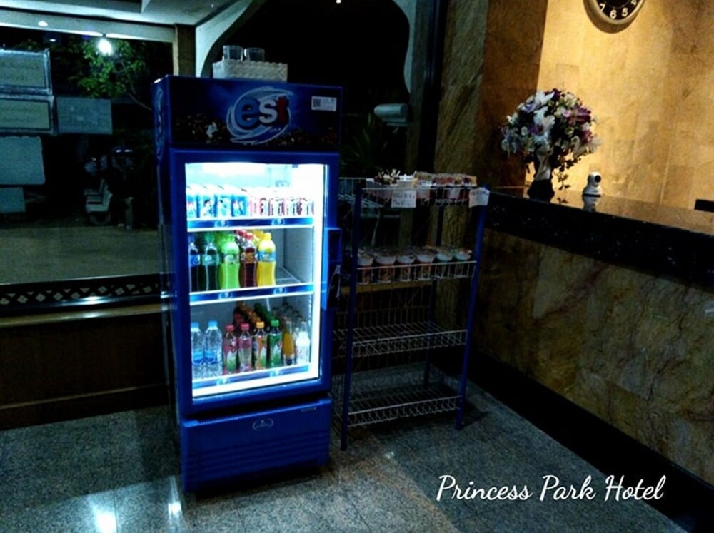 Hotel Bar