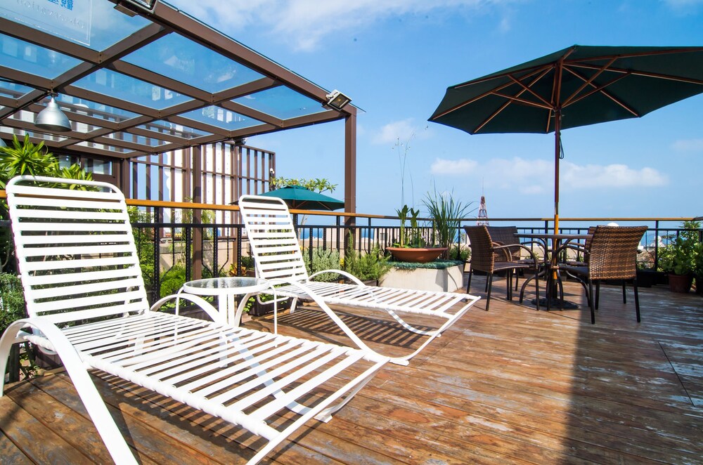 Sundeck