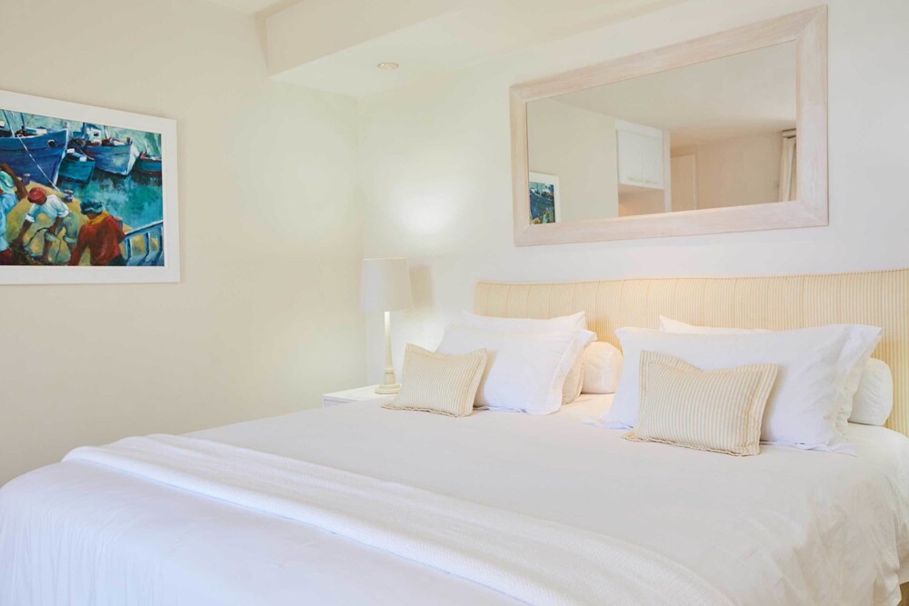 Luxury Villa - Guestroom