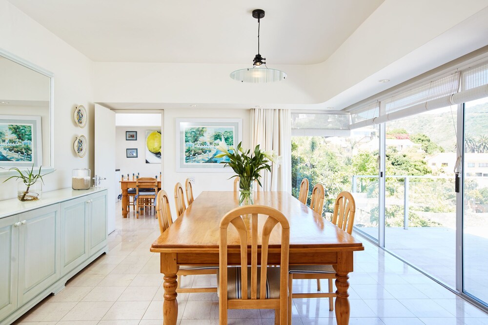 Luxury Villa - In-Room Dining