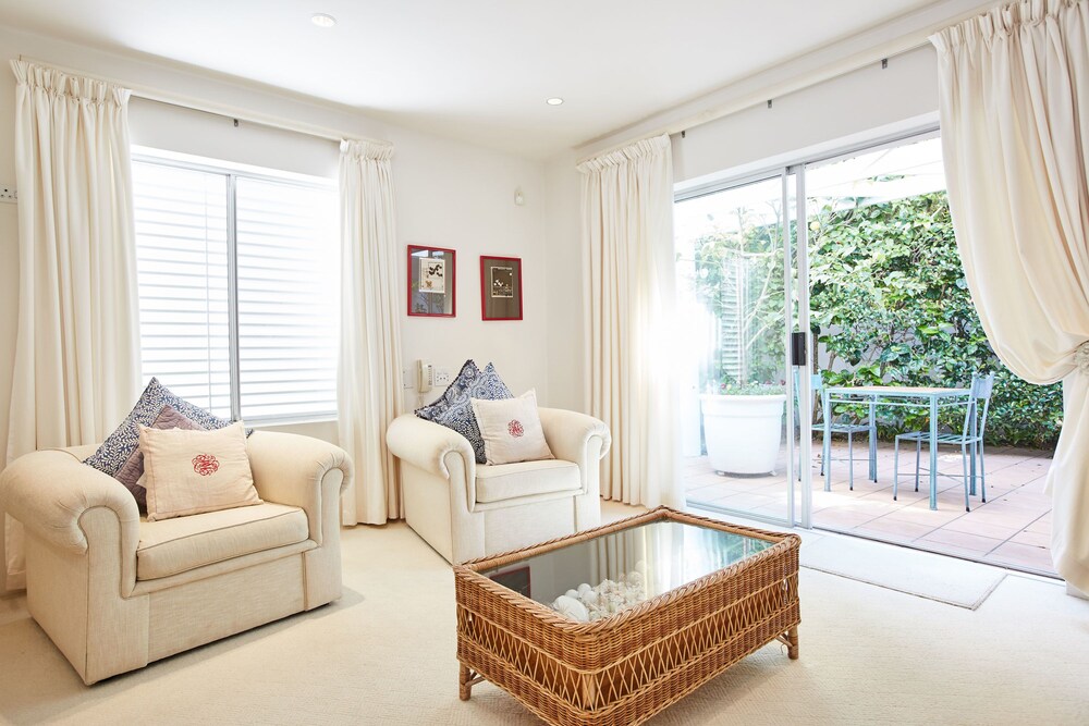 Luxury Villa - Living Area